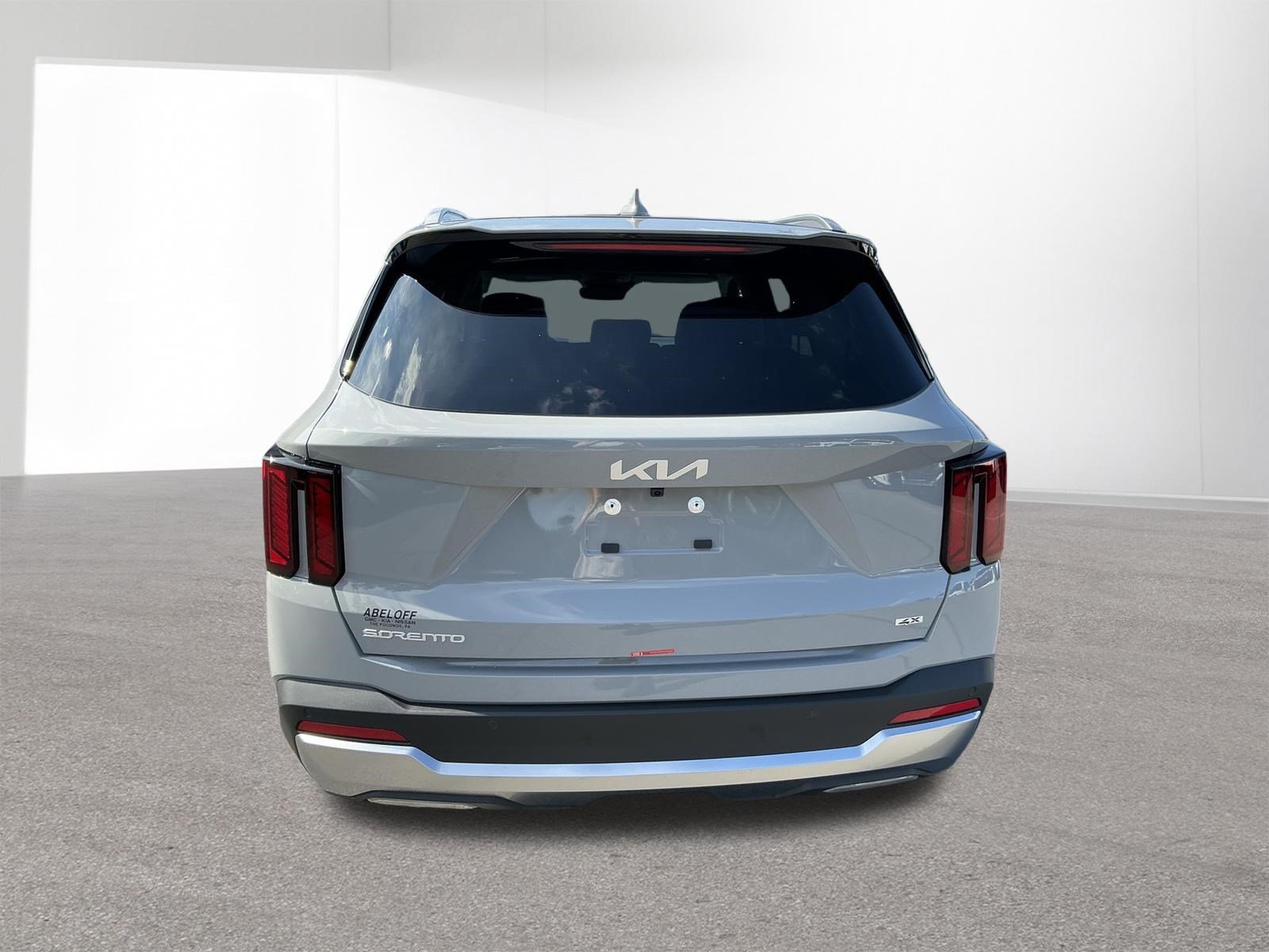 New 2026 Wolf Gray Kia S image 4