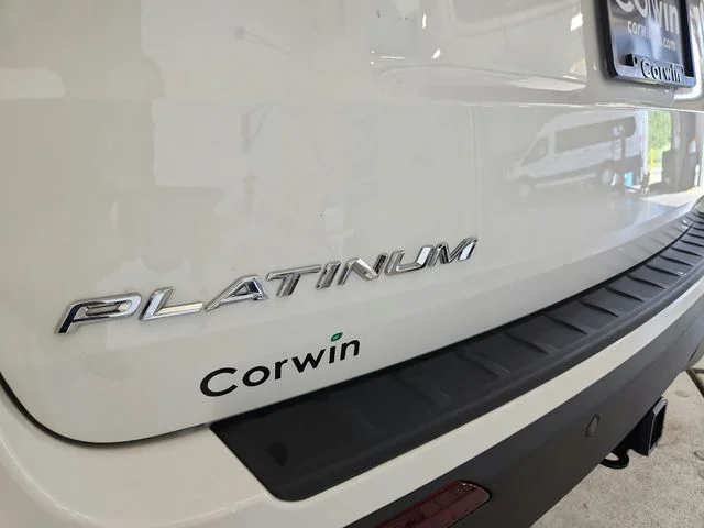 New 2026 Star White Metallic Tri-Coat Ford Platinum™ image 33