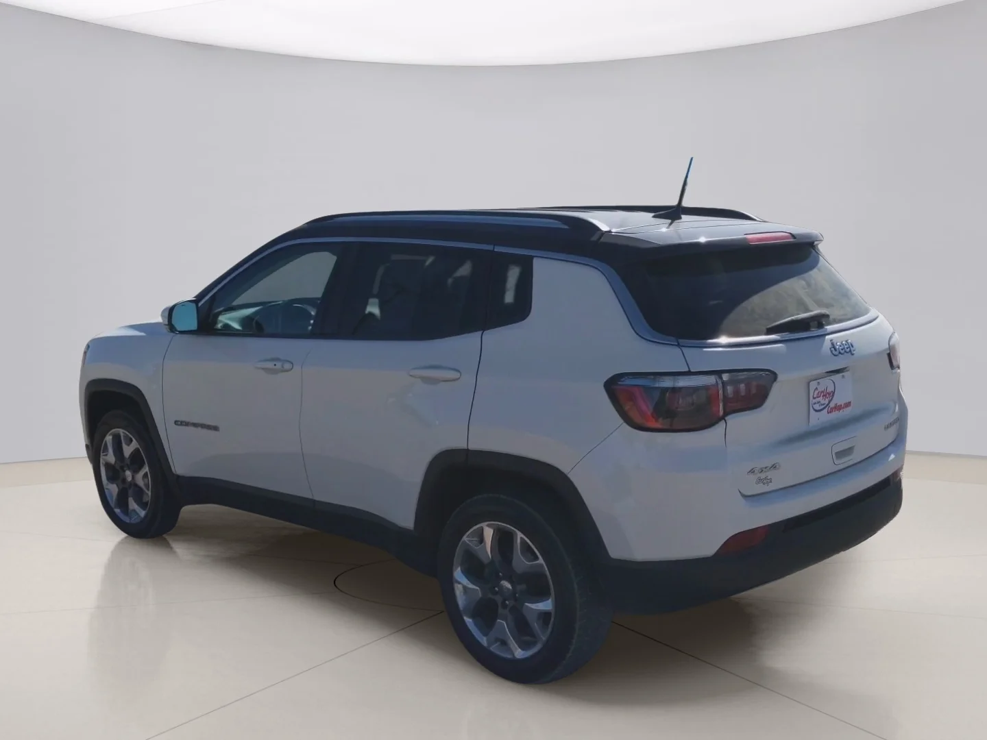 Used 2018 White Jeep LIMITED image 3