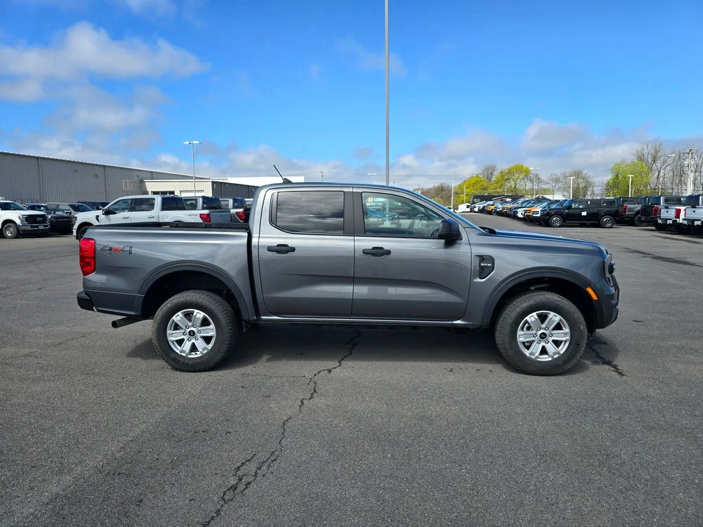 Used 2025 Gray Ford XL image 4