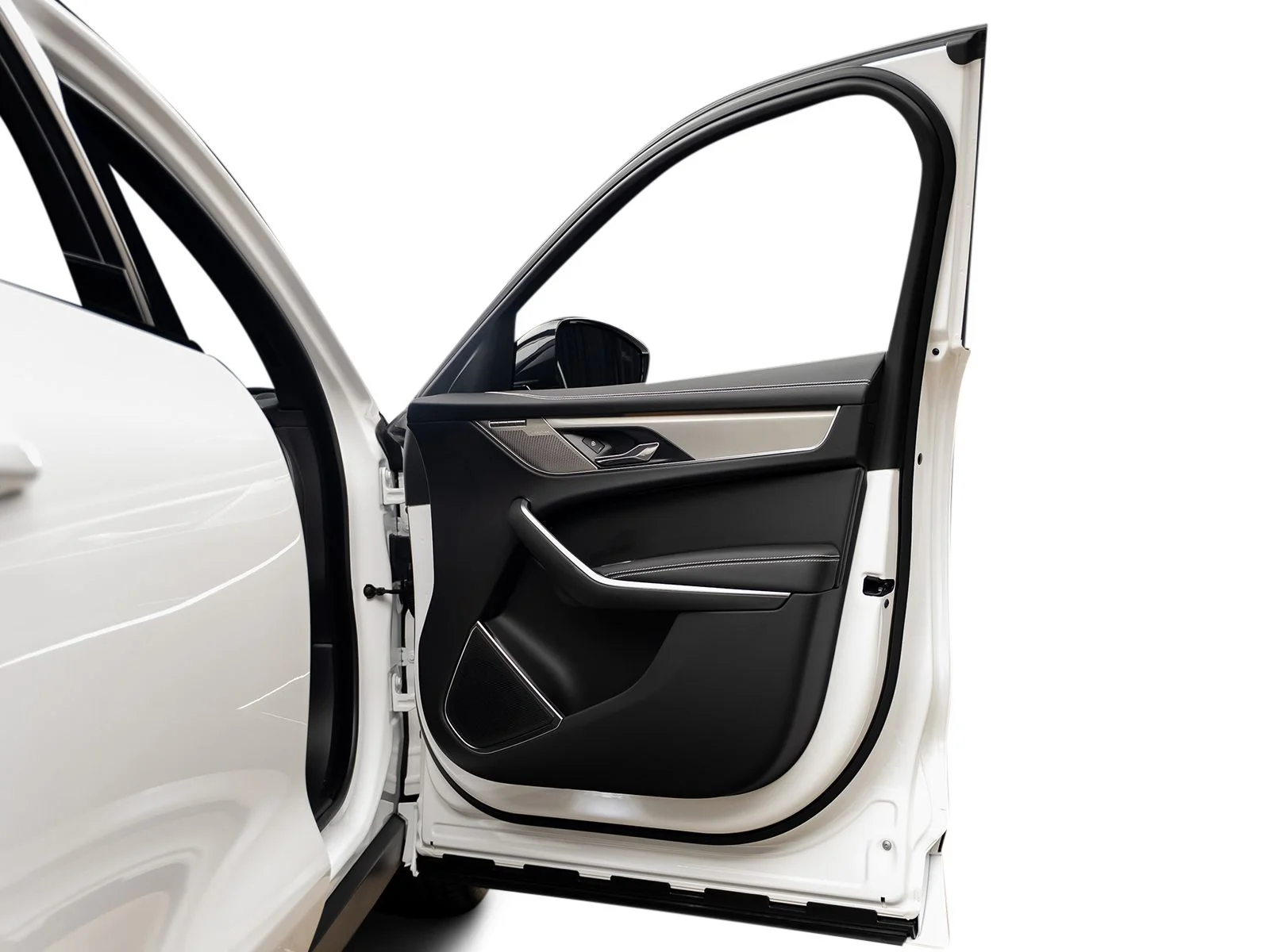 Used 2025 White Jaguar P250 R-Dynamic S image 53