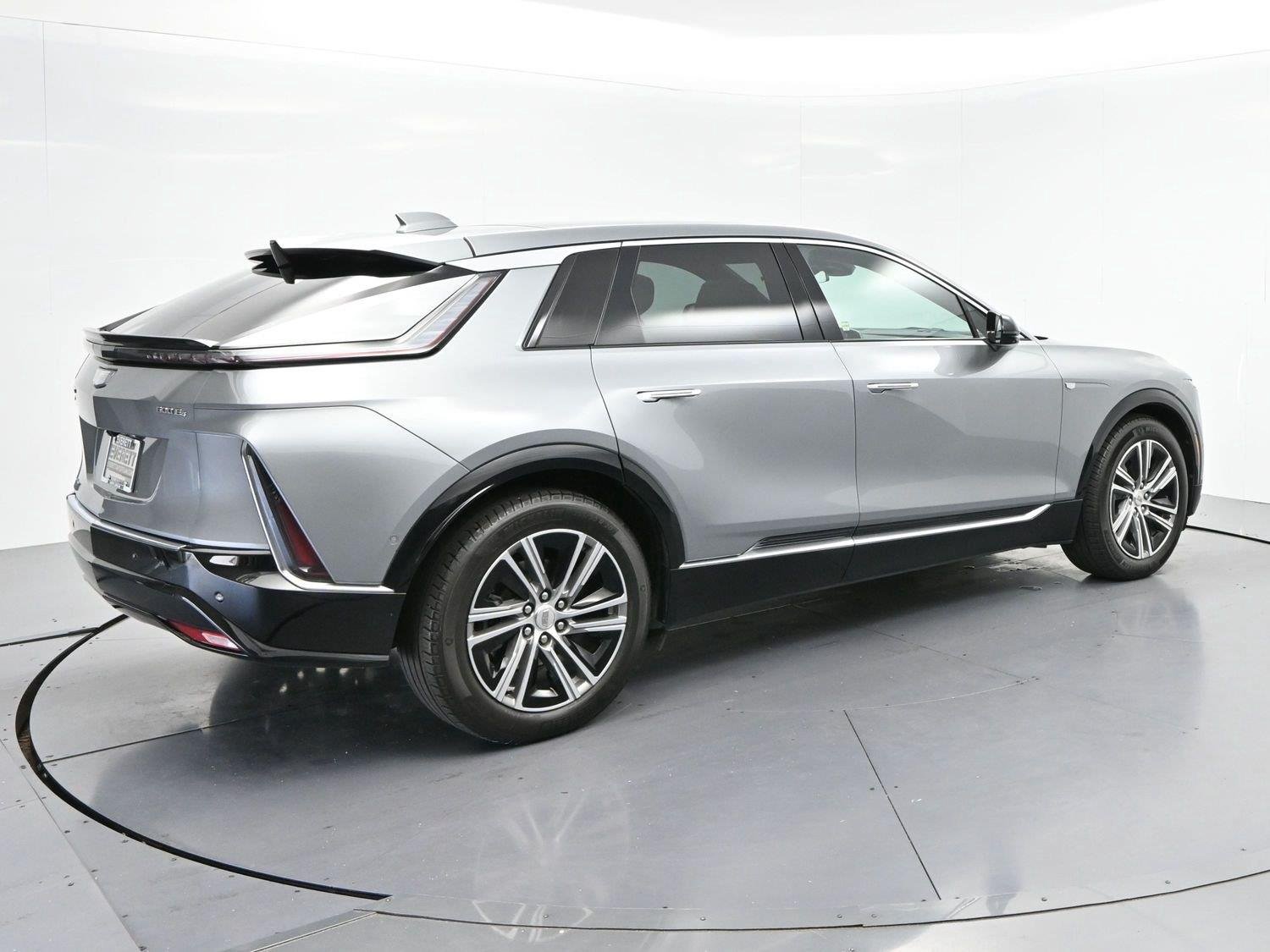 Used 2024 Argent Silver Metallic Cadillac Luxury 1 image 7