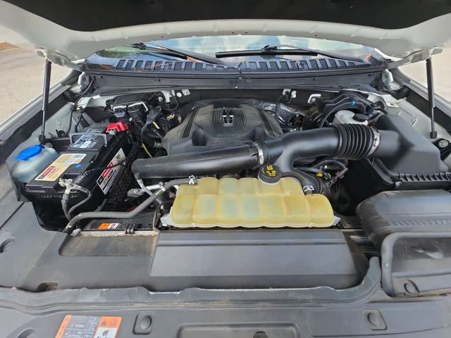 Used 2020 White Lincoln Reserve image 28