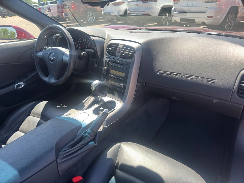 Used 2007 Monterey Red Met Tintcoat Chevrolet Base image 15