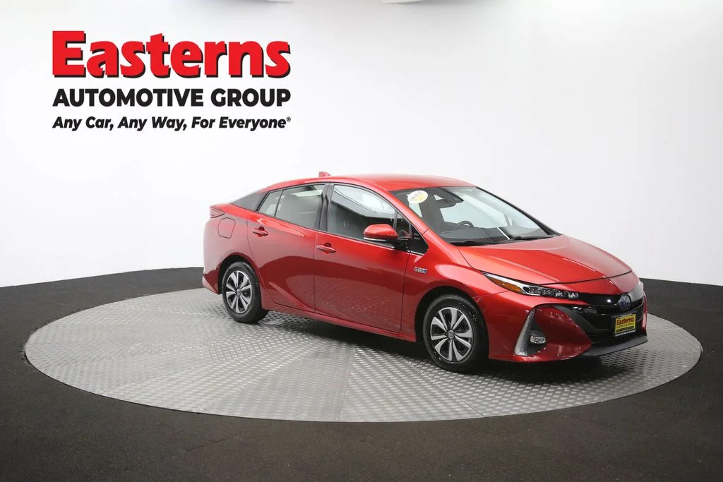 Used 2018 Red Toyota Advanced image 50