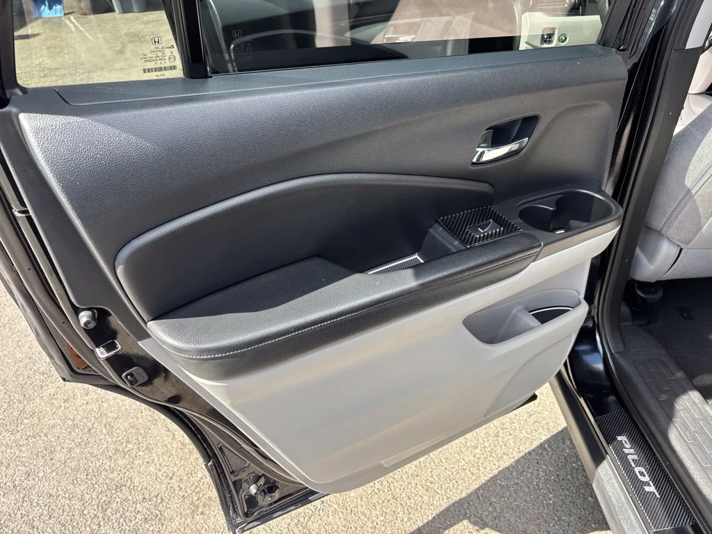 Used 2021 Black Honda EX image 18