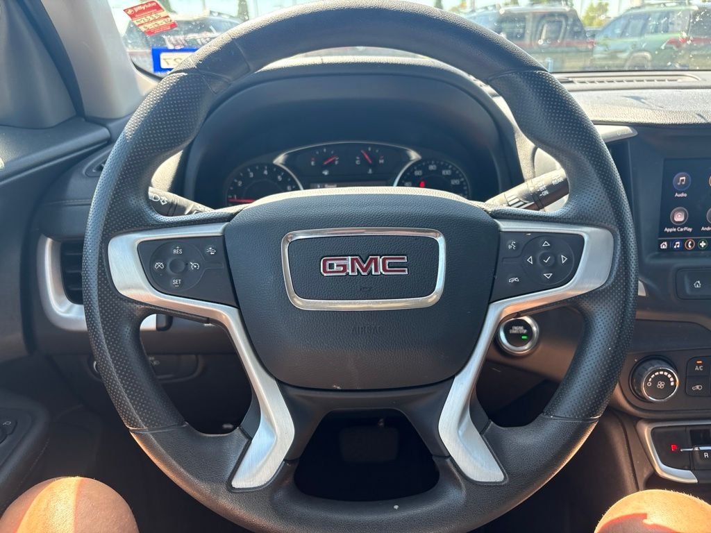 Used 2024 White GMC SLE image 2