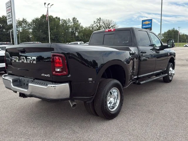 New 2027 Black Ram Tradesman image 23