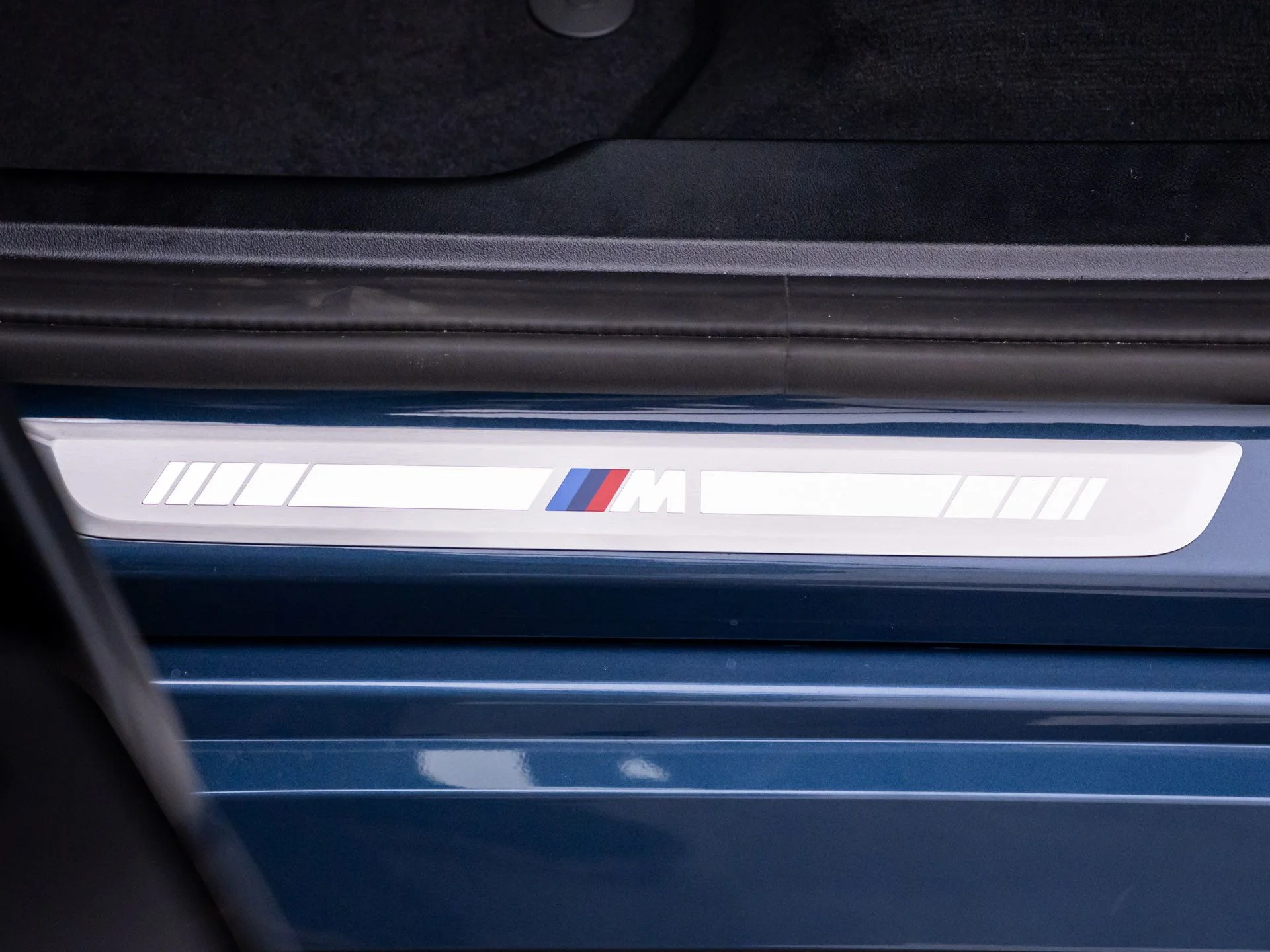 New 2026 Blue BMW 30 xDrive image 17