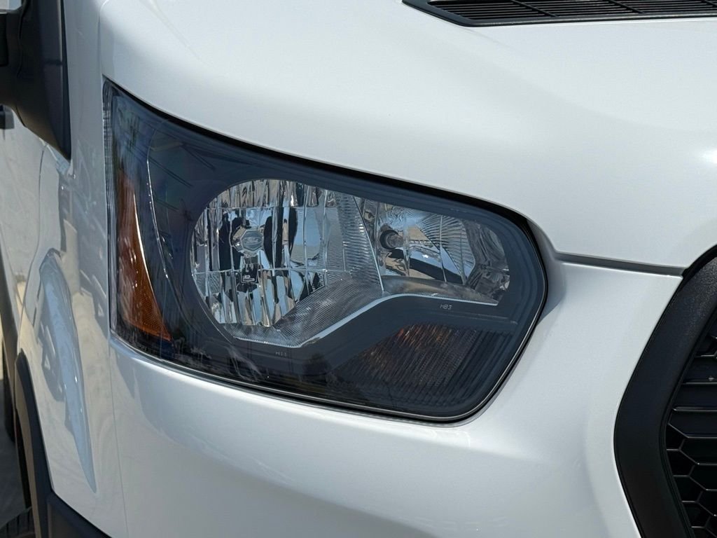 New 2025 Oxford White Ford Cargo Van image 3