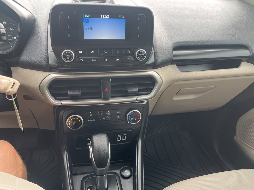 Used 2020  Ford S image 22