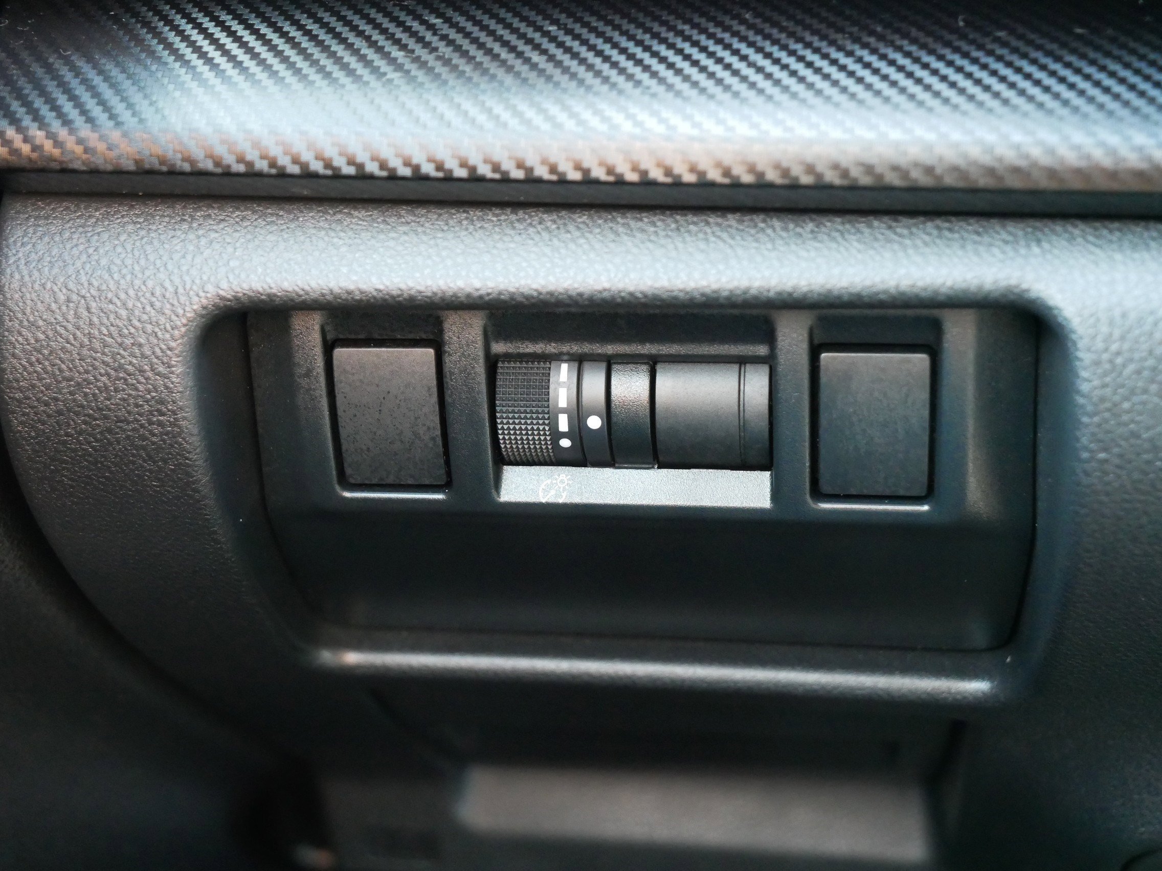 Used 2025 Magnetite Gray Metallic Subaru Premium image 26