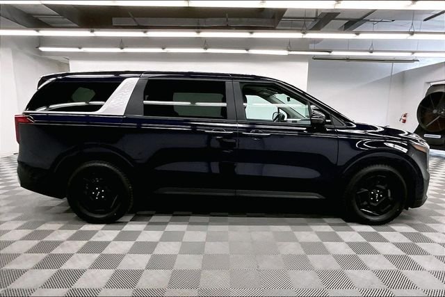 2025 Kia Carnival LXS - Photo 15
