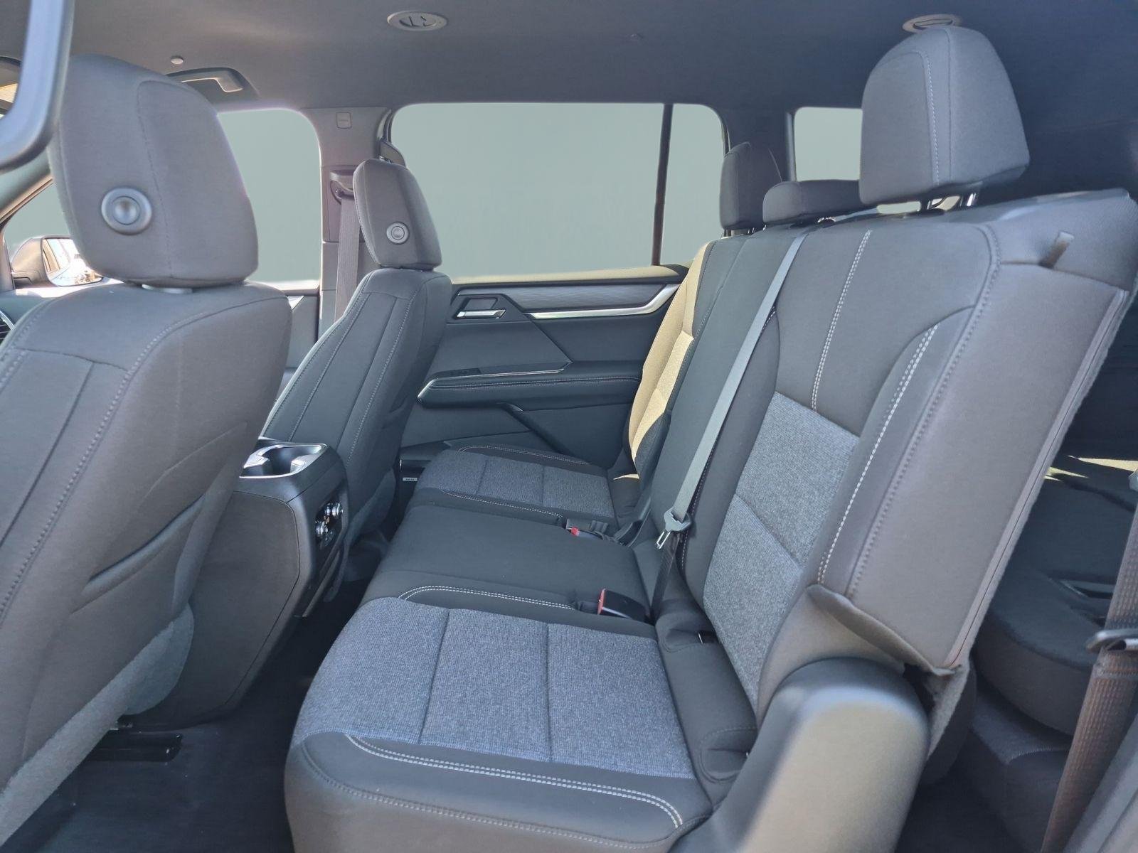2026 GMC Acadia Elevation - Photo 24