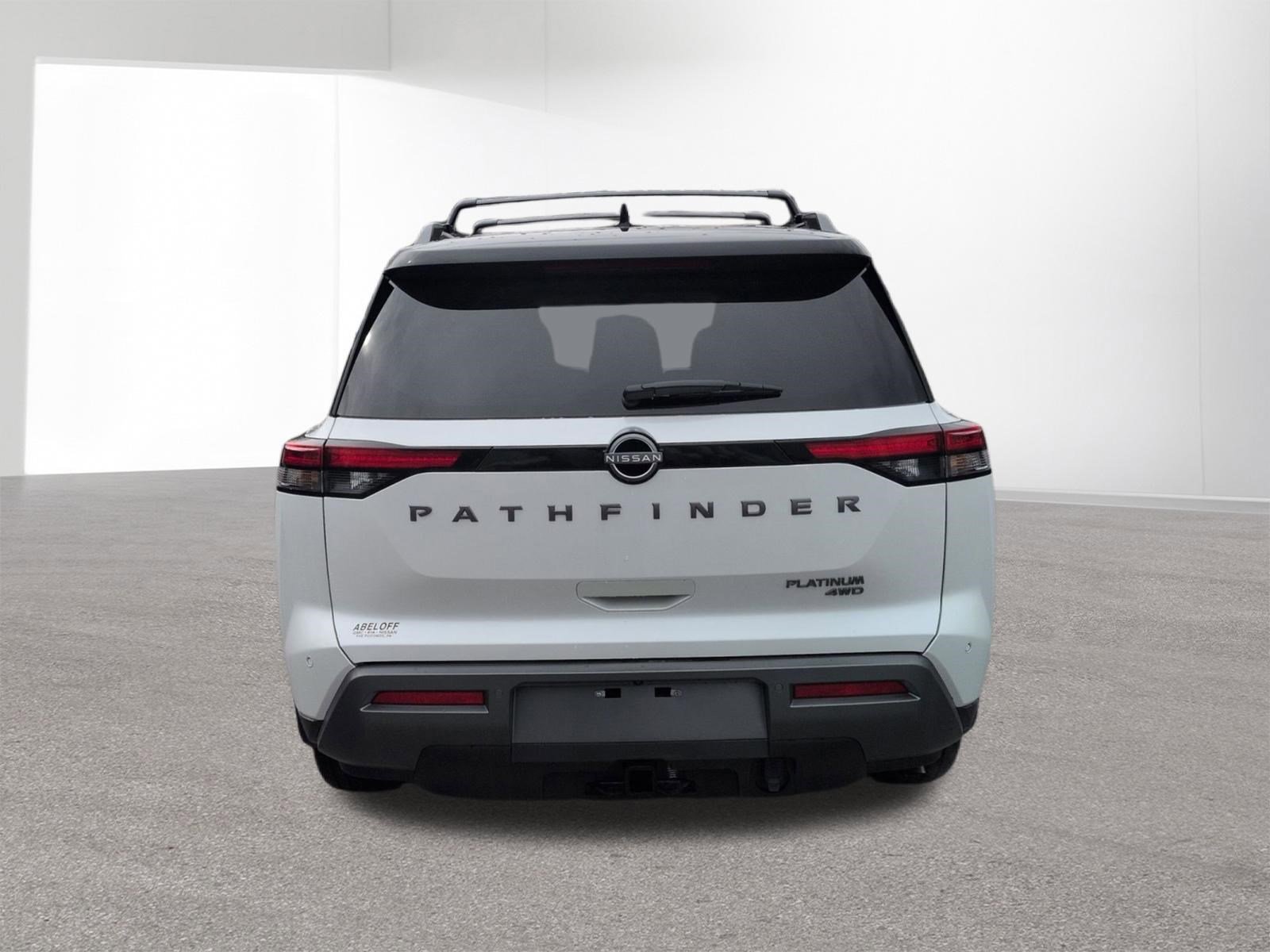 New 2026 Everest White Pearl TriCoat / Super Black Two-tone Nissan Platinum image 6