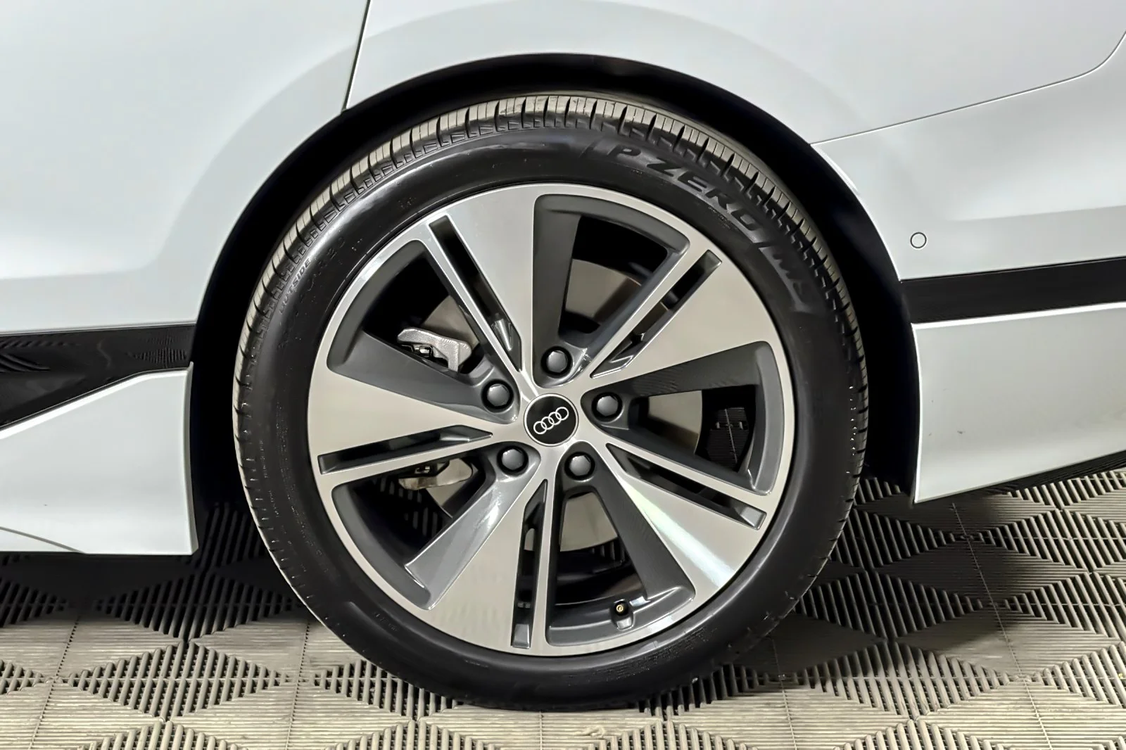 Used 2025 Glacier White Metallic Audi Premium RWD image 25