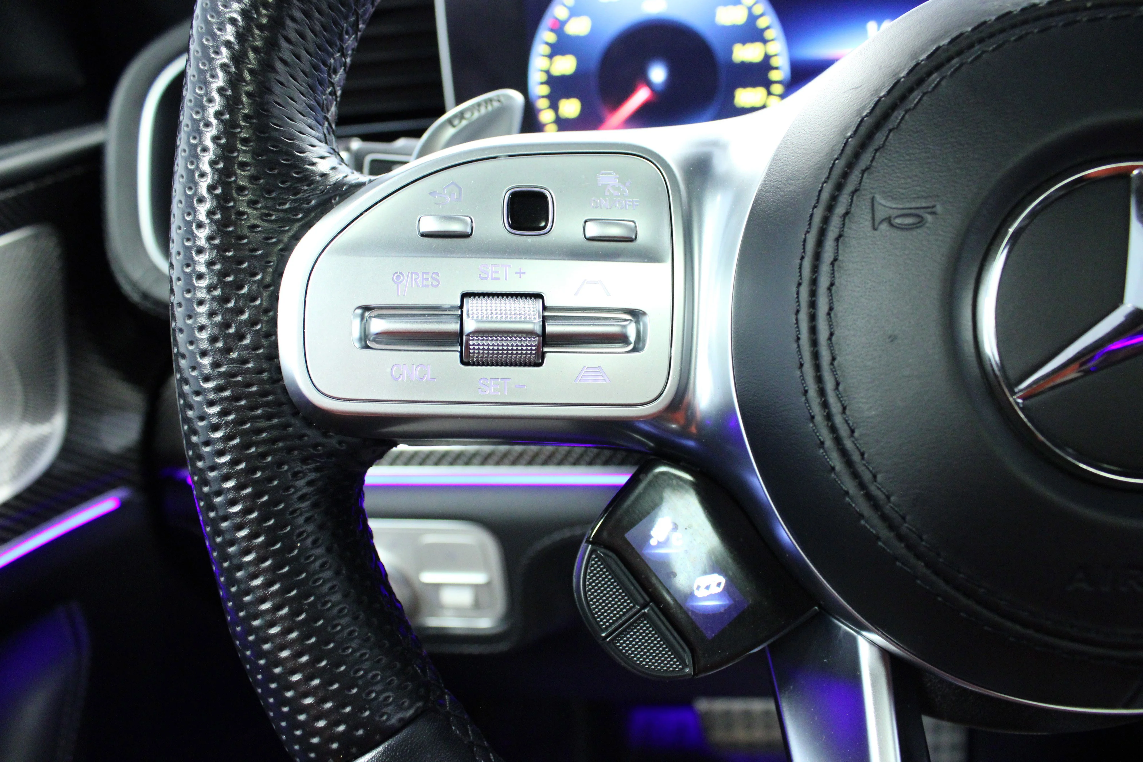 Used 2022 Obsidian Black Metallic Mercedes-Benz GLE 53 AMG® image 20