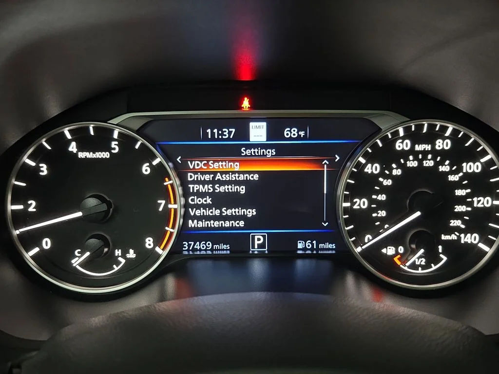 Used 2021 Gray Nissan 2.5 SL image 21
