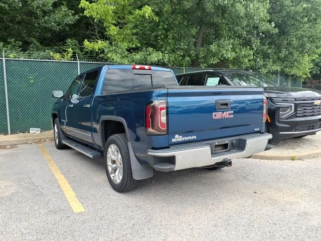 Used 2018 STONE BLUE METALLIC GMC SLT image 2