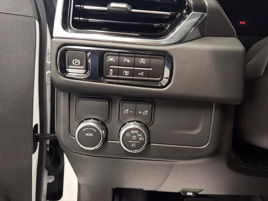 New 2027 Summit White GMC Denali image 22