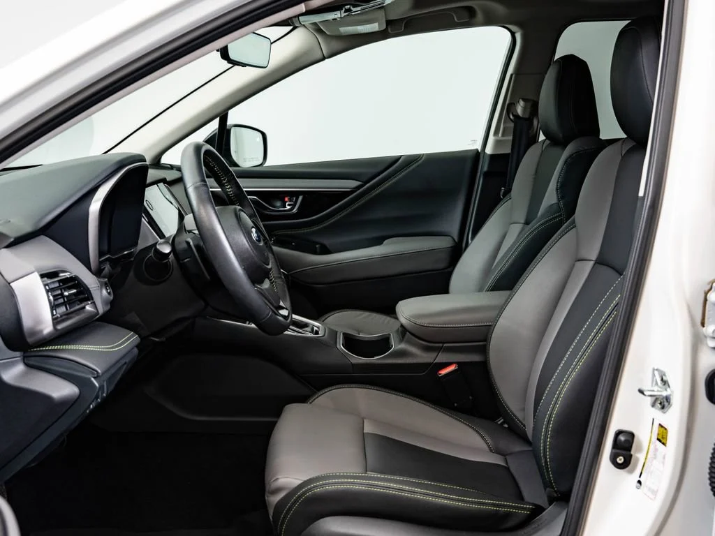 Used 2025 Crystal White Pearl Subaru Onyx Edition XT image 23