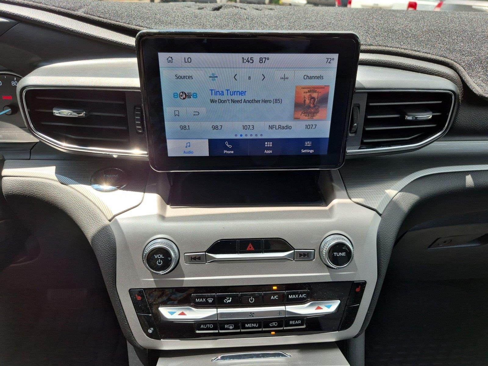 Used 2024 Carbonized Gray Metallic Ford XLT image 24