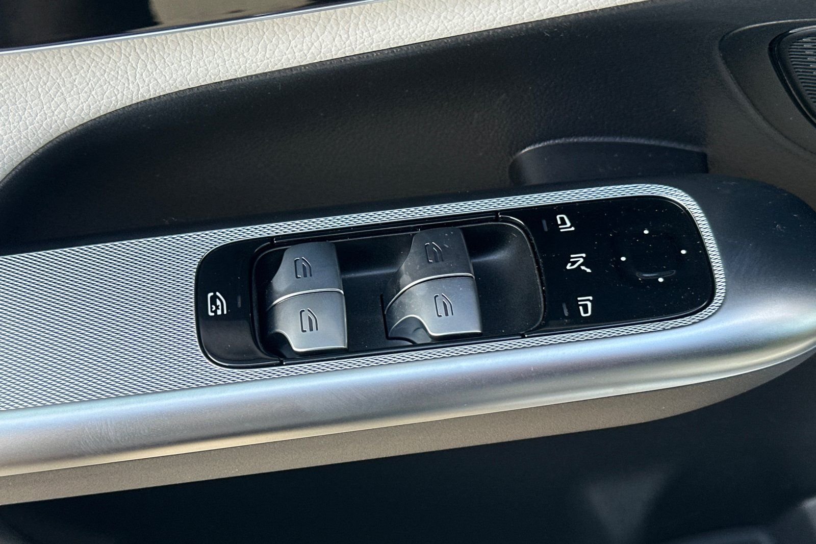 2026 Mercedes-Benz GLC Base - Photo 23