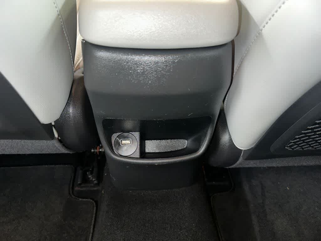 Used 2023 Cyber Silver Hyundai Limited image 28