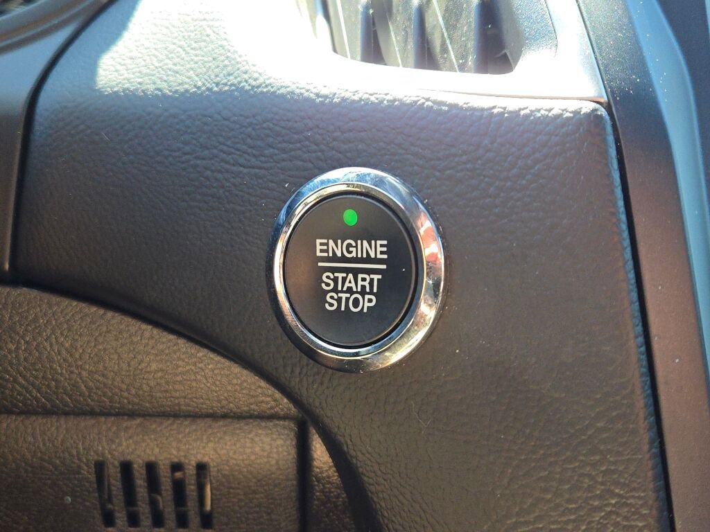 Used 2023 Black Ford SEL image 31