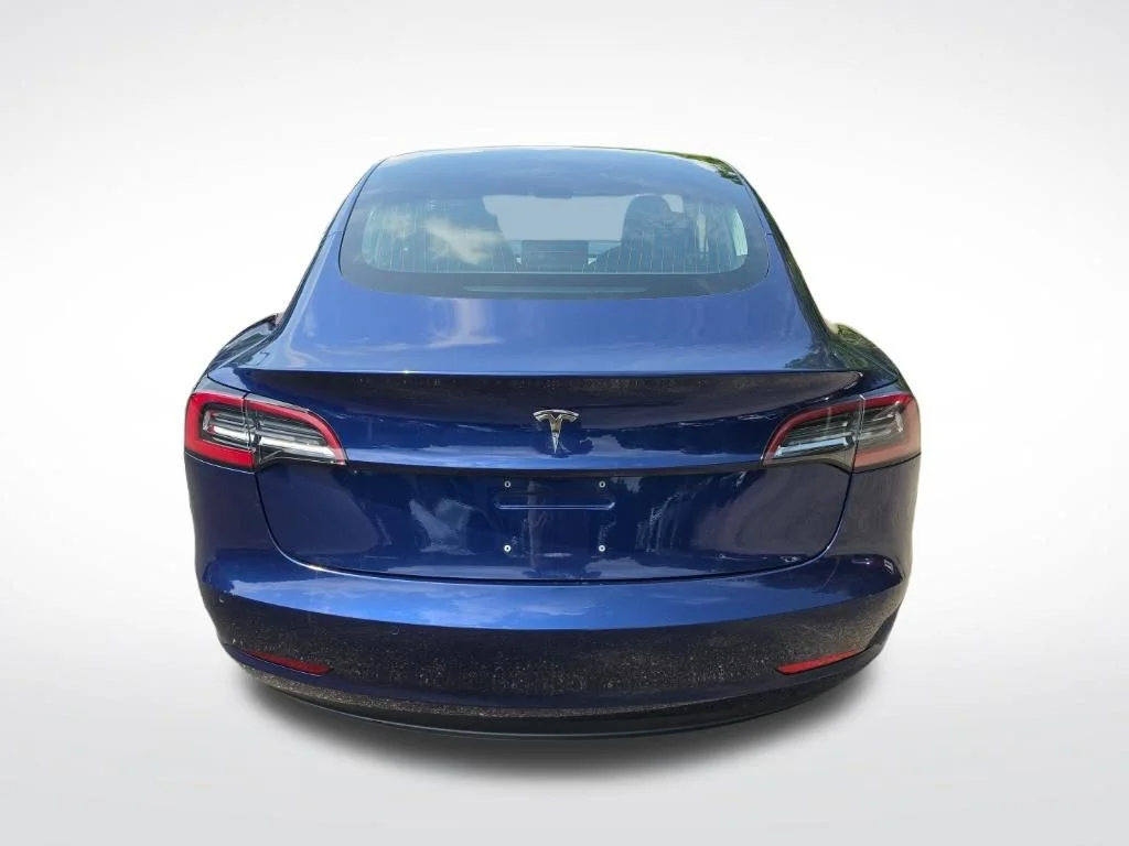 Used 2018 Blue Tesla Long Range image 5