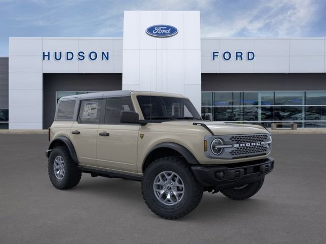 New 2025 Desert Sand Ford Badlands® image 7