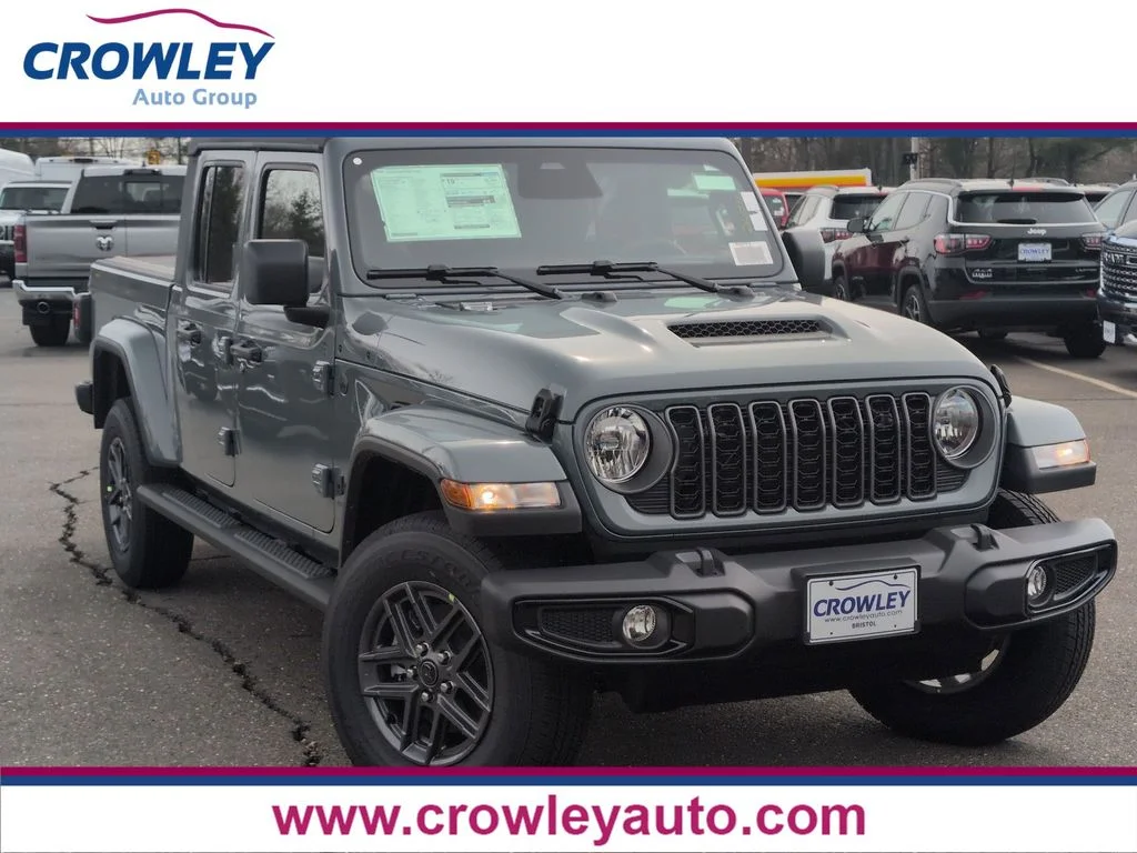 2026 Jeep Gladiator Sport S Auto's photo
