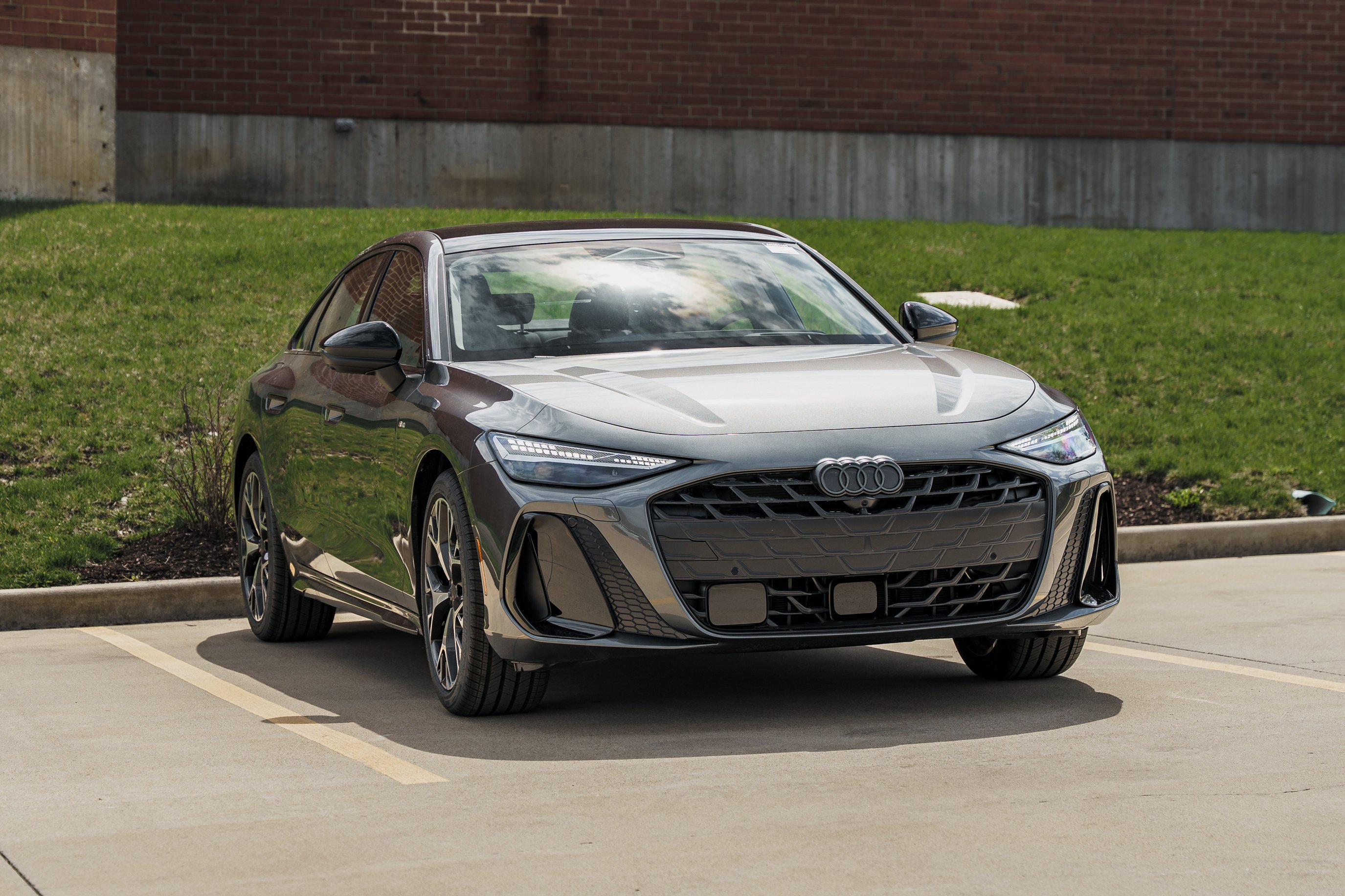 New 2026 Daytona Gray Pearl Effect Audi Premium Plus image 2