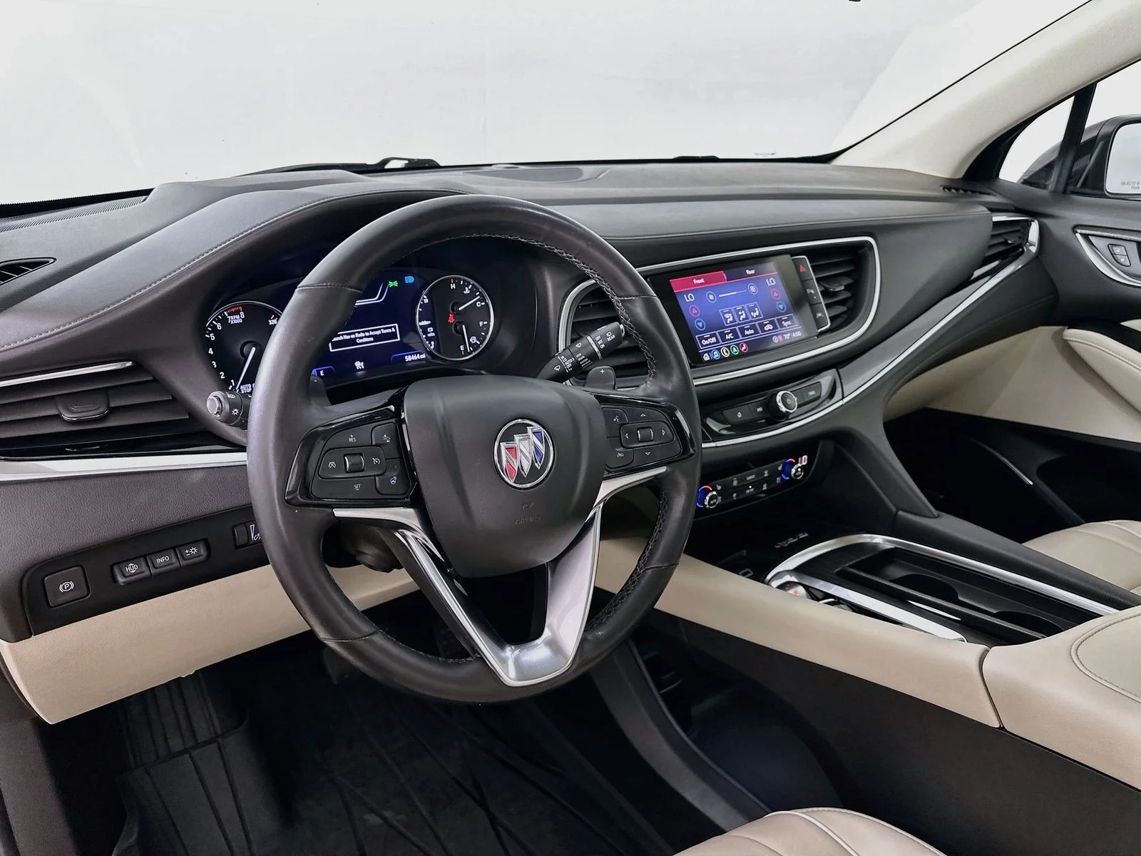 Used 2022 Red Buick  image 31