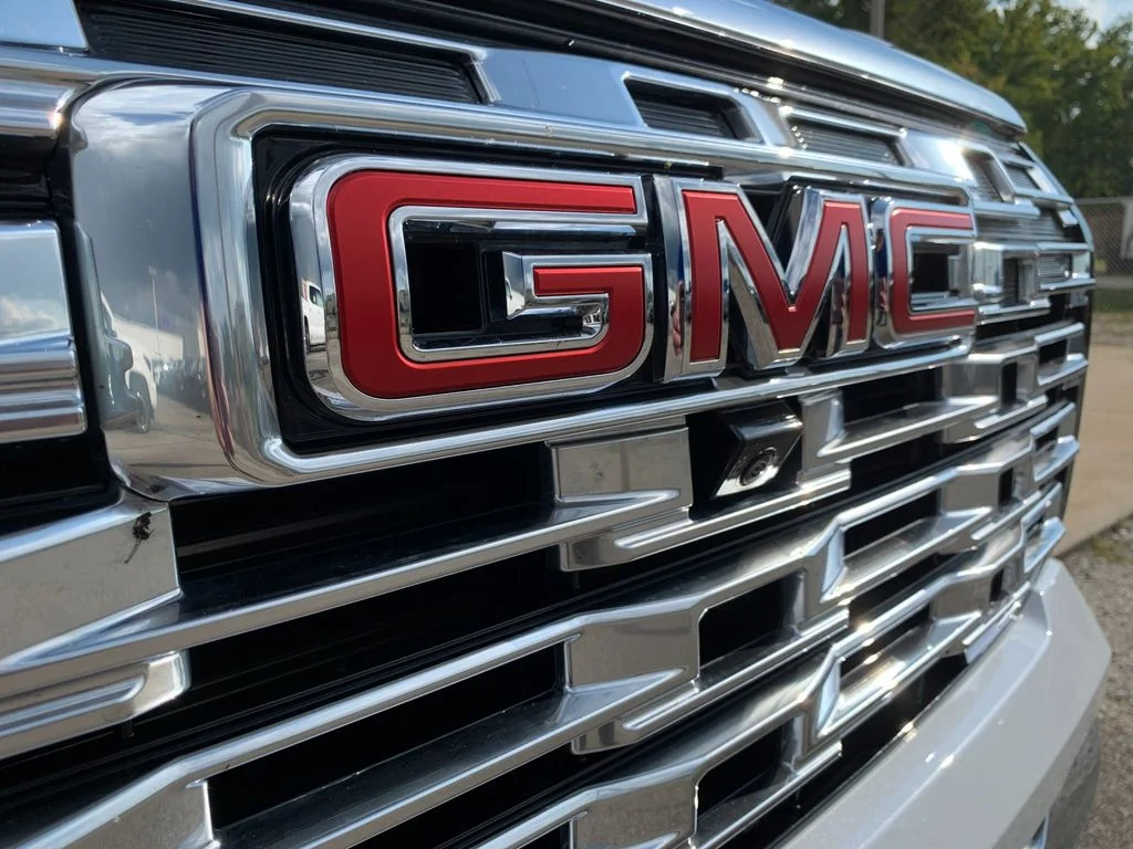 Used 2026 White GMC Denali image 36