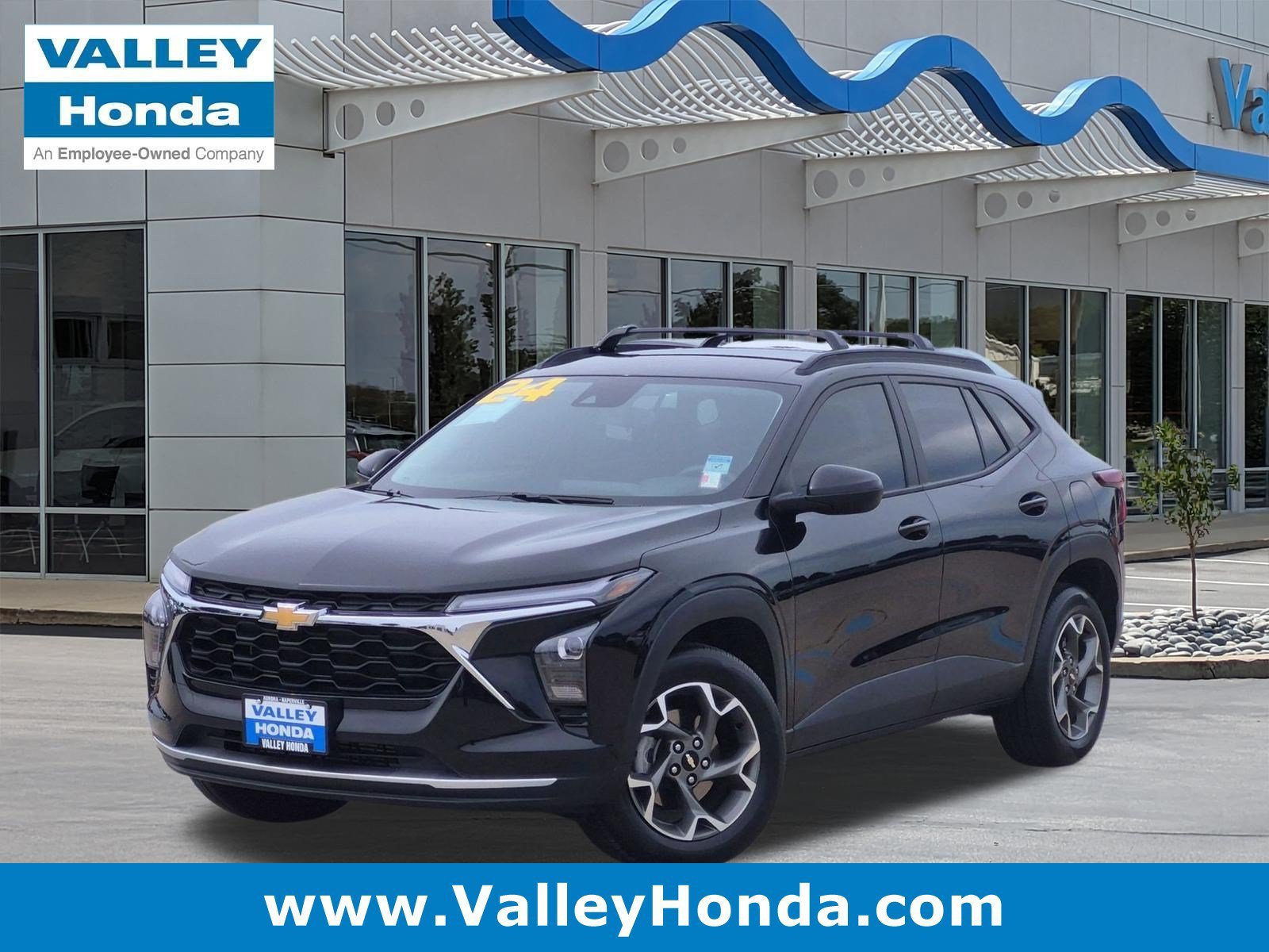Used 2024 Mosaic Black Metallic Chevrolet LT 2WD image 1