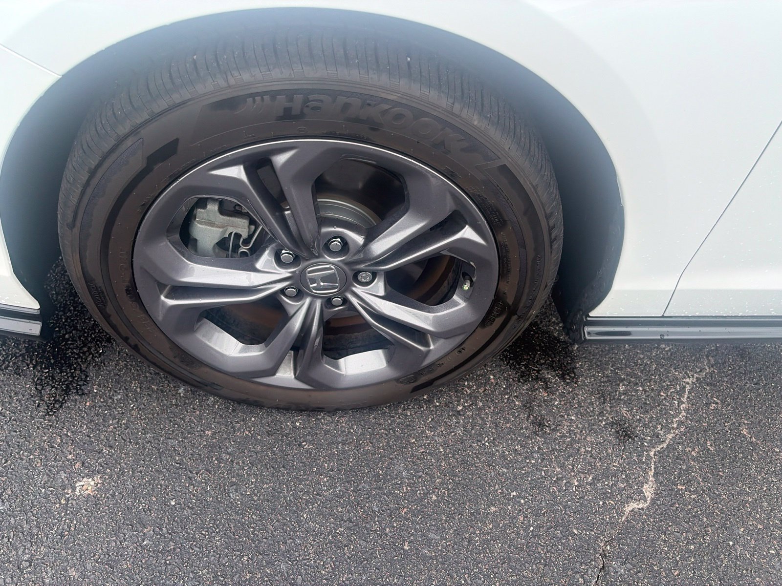 Used 2025 White Honda EX-L image 12