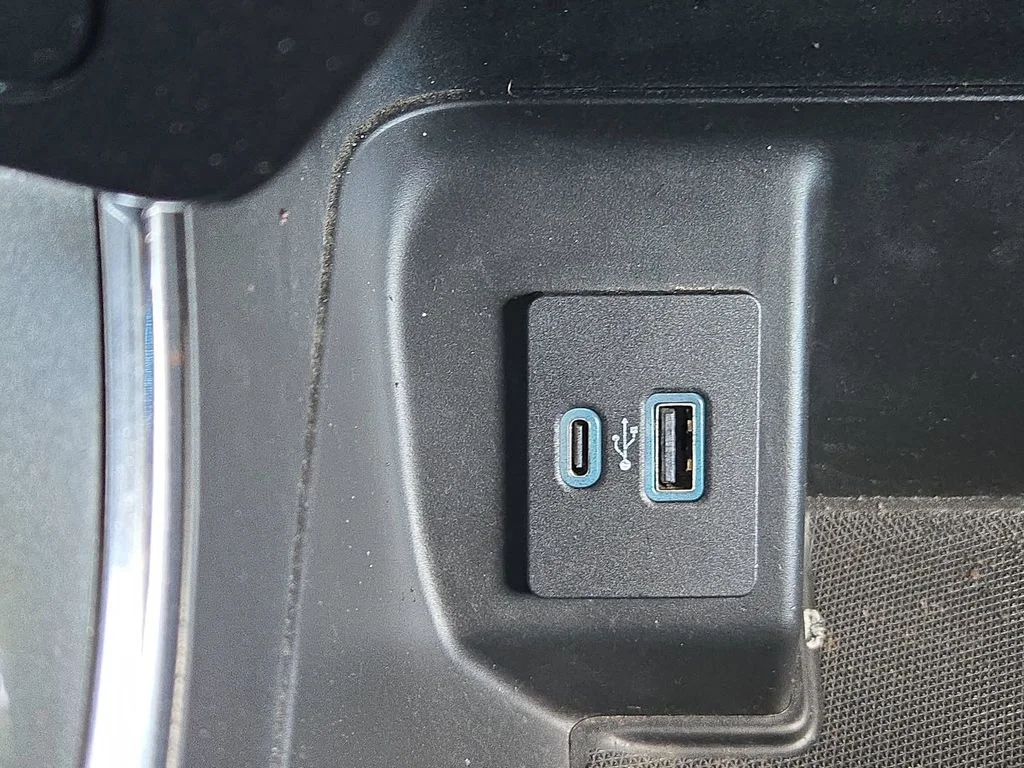 Used 2021 Black Ford  image 43