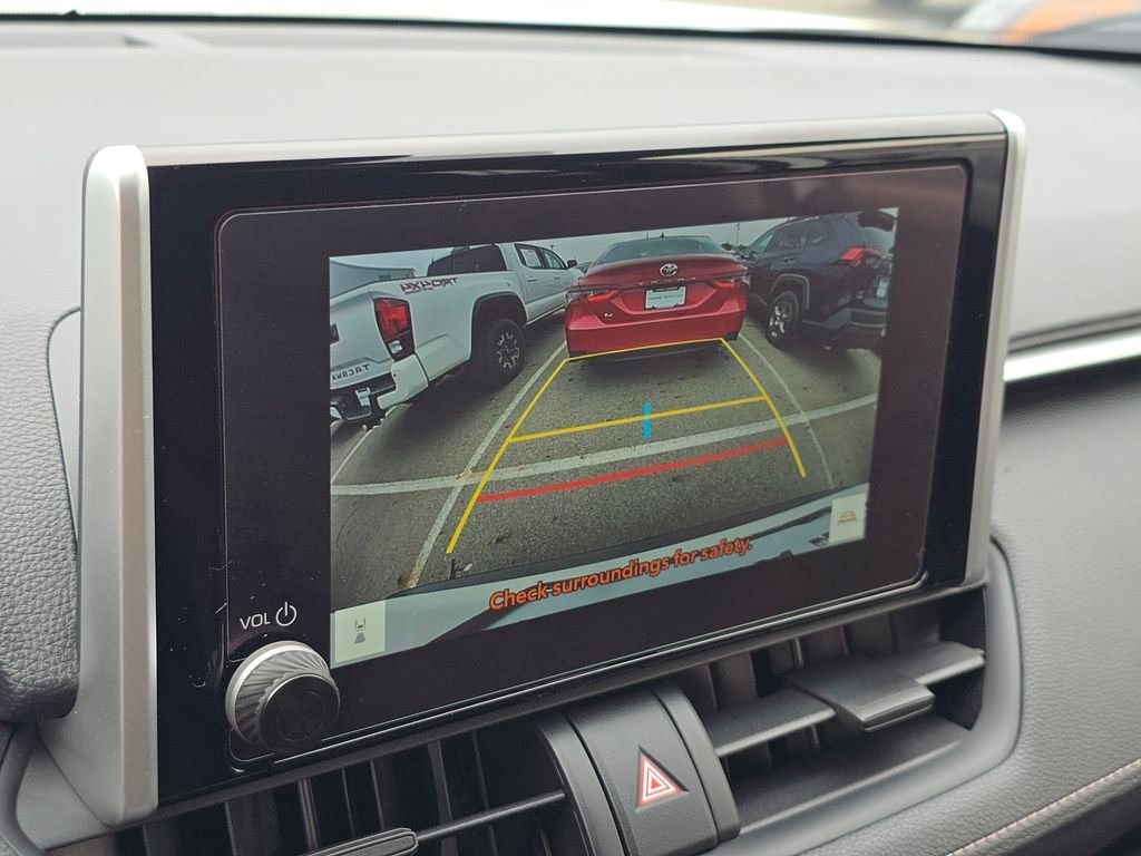 Used 2025 White Toyota LE image 31