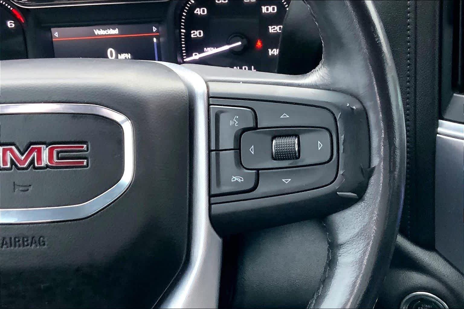 Used 2020 Onyx Black GMC SLT image 24