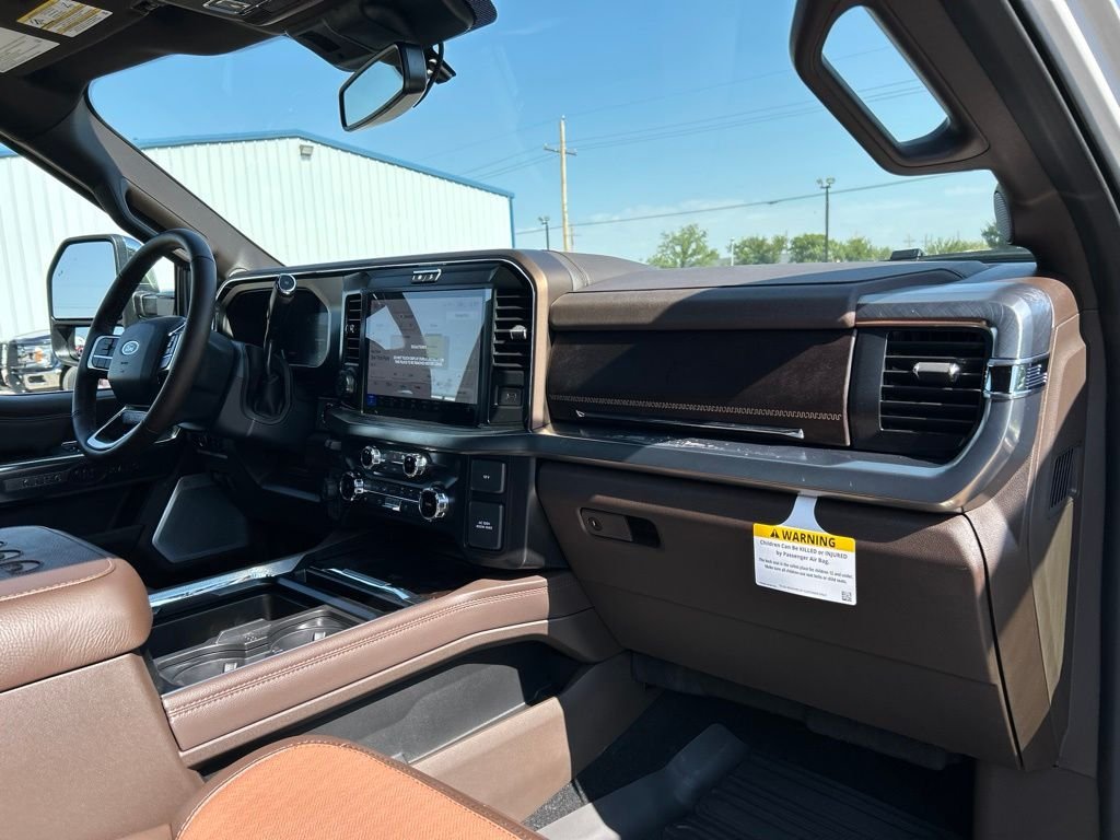 New 2026 Star White Metallic Tri-Coat Ford King Ranch image 51