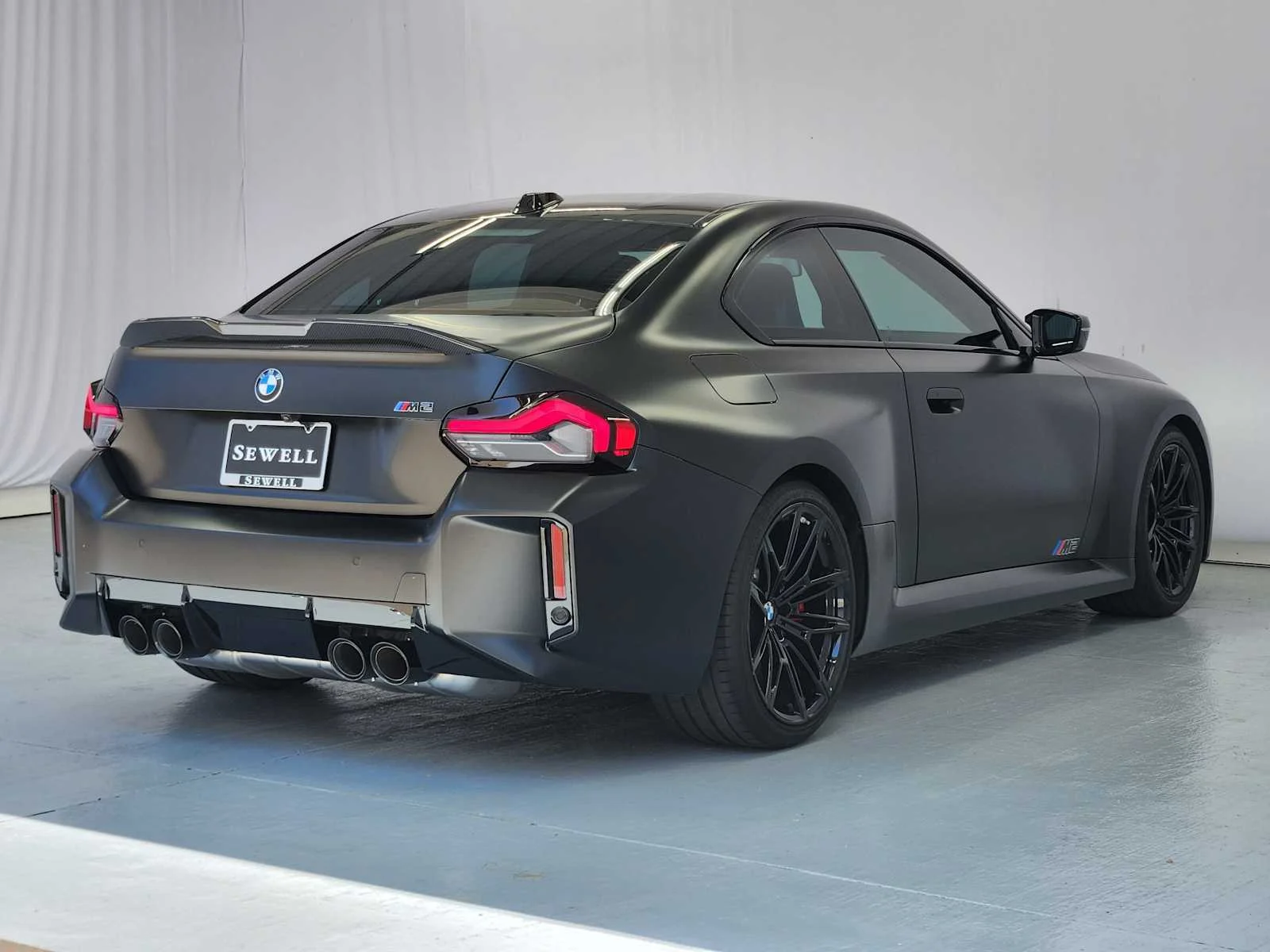 Used 2025 Black Sapphire Metallic BMW  image 7