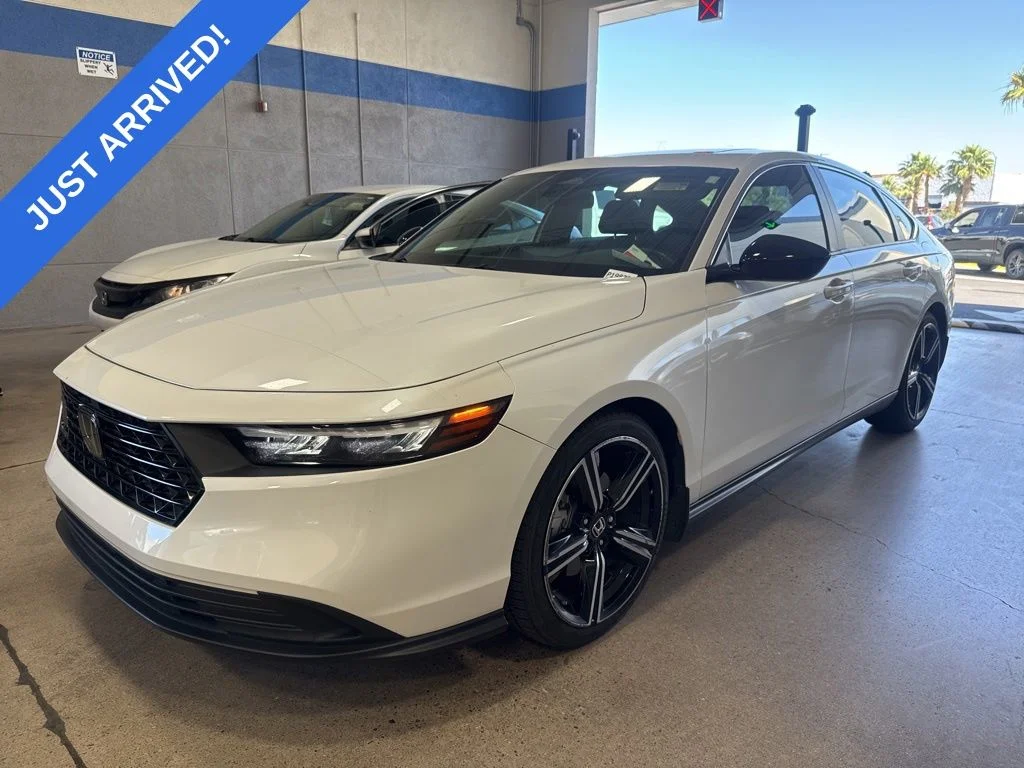 2023 Honda Accord Hybrid Sport w/o BSI's photo