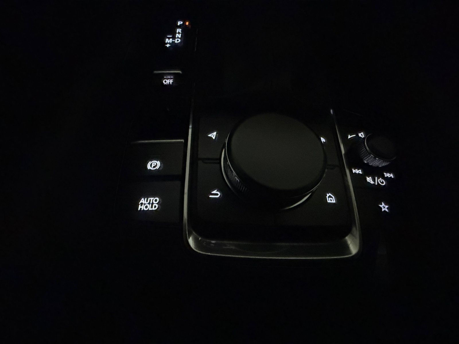 Used 2022 Polymetal Gray Metallic Mazda Carbon Edition image 25