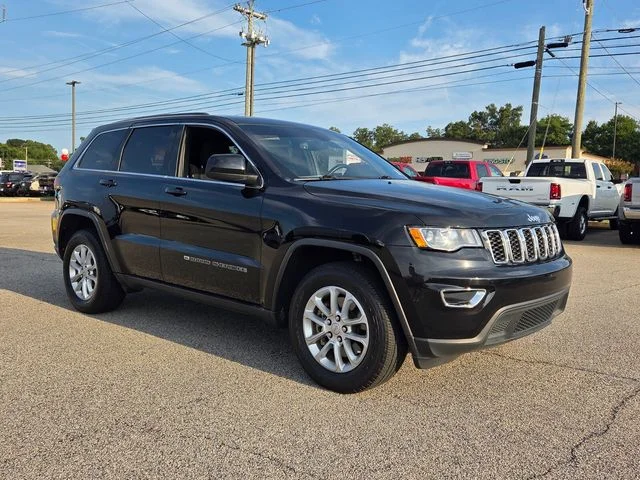 Used 2022 Black Jeep Laredo E image 1