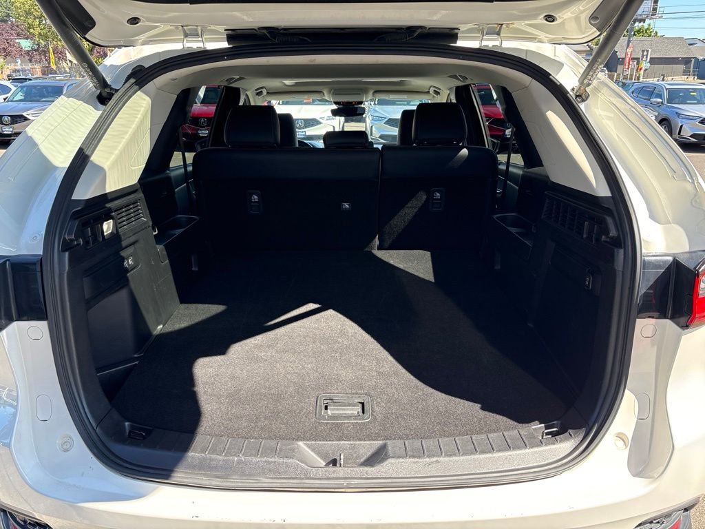 Used 2025 White Mazda 3.3 Turbo Preferred image 30
