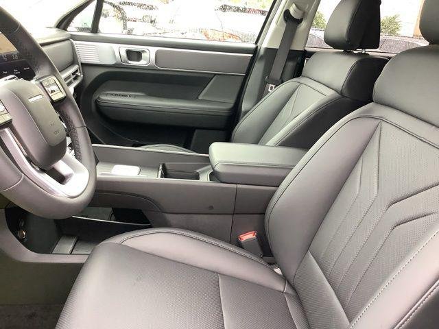 New 2026 Shimmering Silver Hyundai SEL image 18