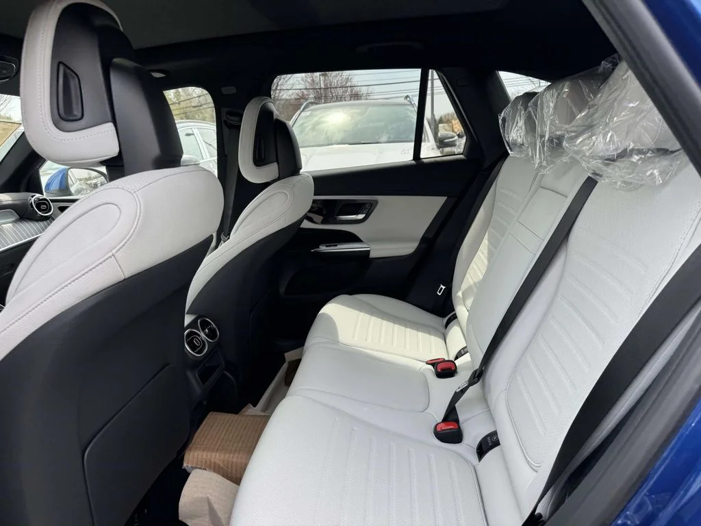 New 2026 Blue Mercedes-Benz GLC 300 image 30