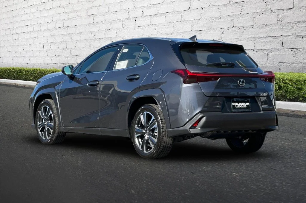 New 2026 Cloudburst Gray Lexus UX 300h PREMIUM image 6
