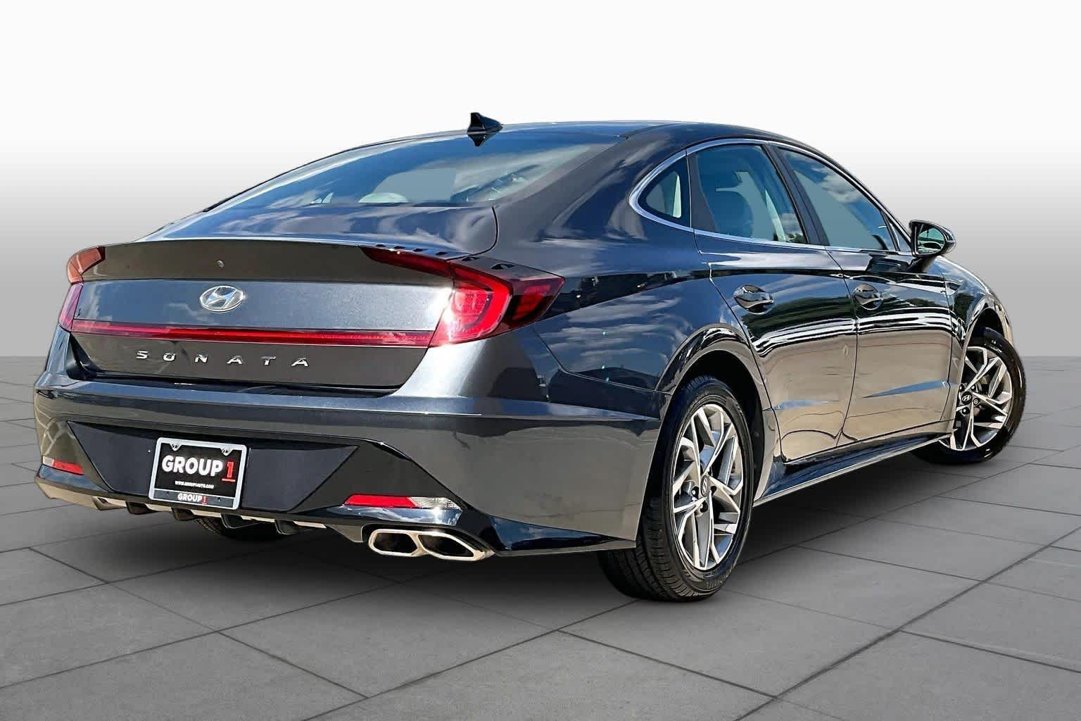 Used 2020 Portofino Gray Hyundai SEL image 12